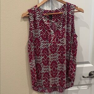 Willi Smith Magenta, Blue, and Ivory Chevron Sleeveless Blouse